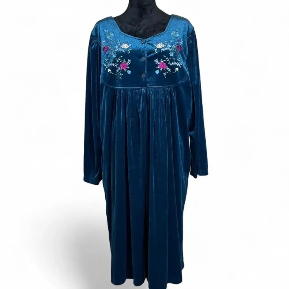 80s/90s Vintage Blue Velvet Embroidered Nightgown – Cottagecore Whimsygoth [XXL] - Picture 3 of 8
